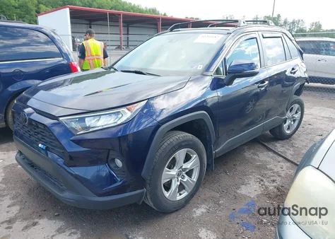 2021 Toyota Rav4 Xle from USA, damaged, VIN JTMP1RFV4MD071915